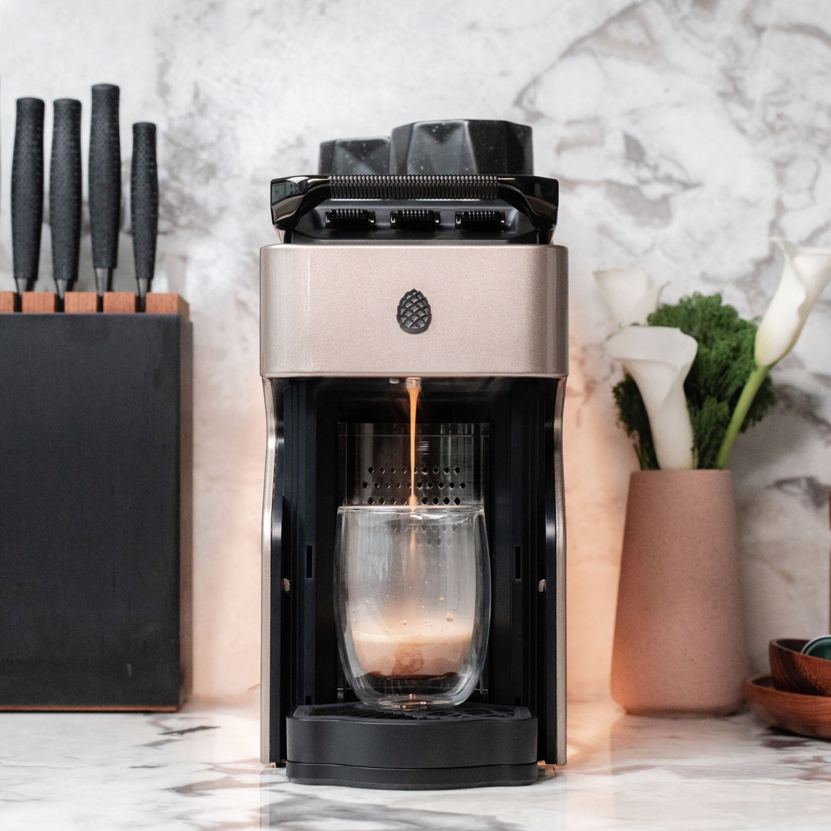 Line1 Espresso and Coffee Machine: Champagne & Grain